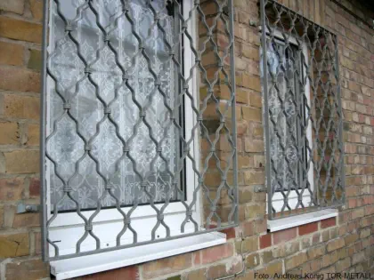 2 Fenstergitter mit Zierfüllungen Eigenfertigung Andreas König TOR-METALL